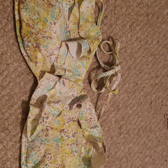 Old navy bikini - Picture 3 of 4